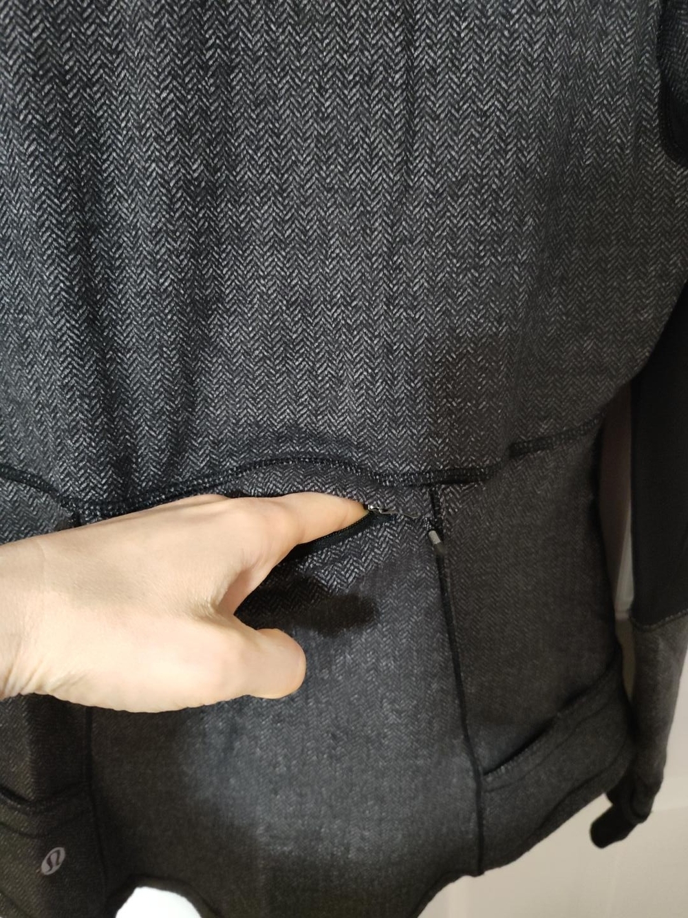 Lululemon Herringbone Pullover Jacket Size 10 Grey Black - Picture 8 of 10